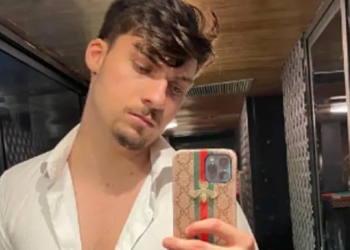 Filho de Bolsonaro, Jair Renan é alvo de operação da polícia no Distrito Federal