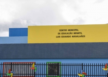 Alunos retornam as aulas em escolas municipais do bairro de Cosme de Farias