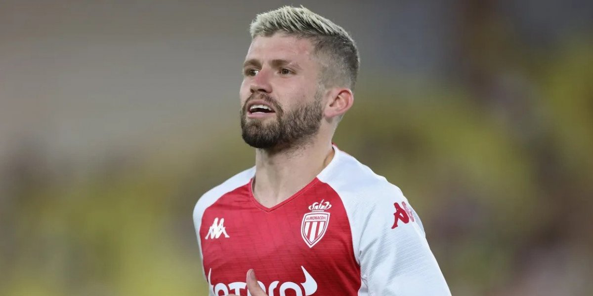 Jogador da Seleção Brasileira sofre séria lesão e é cortado