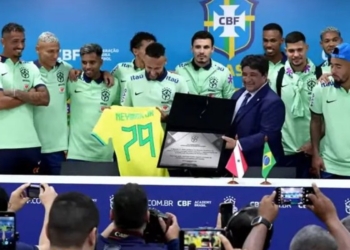 Neymar se torna o maior artilheiro da Seleção Brasileira em Jogos Oficiais