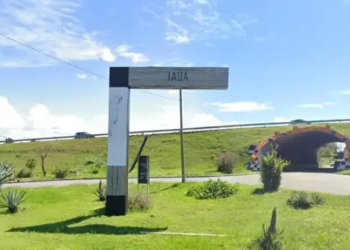 Dois homens são assaltados por dupla armada perto de pedágio no Litoral Norte baiano