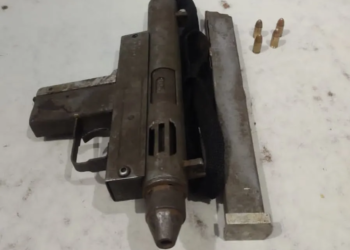 Polícia apreende submetralhadora após troca de tiros no Costa Azul