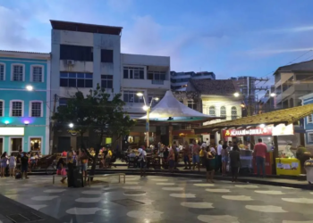 Turista é assaltada no Largo da Dinha, no Rio Vermelho