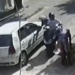 Carro é roubado por três homens em moto no bairro de Plataforma