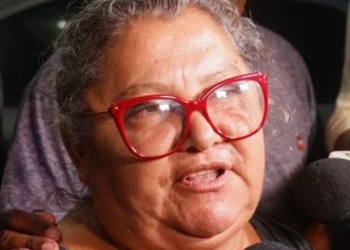 Filha de Sara Mariano visita avó materna após determinação judicial