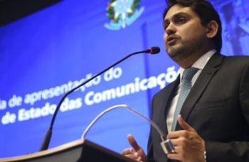PF acusa ministro de Lula de ‘relação criminosa’ com empreiteira