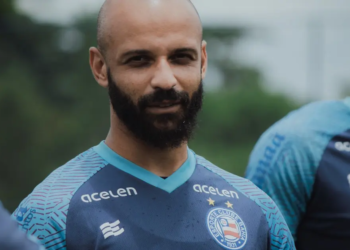 Após suspensão, Thaciano fica à disposição do Bahia para enfrentar o CAP: “Está descansado”