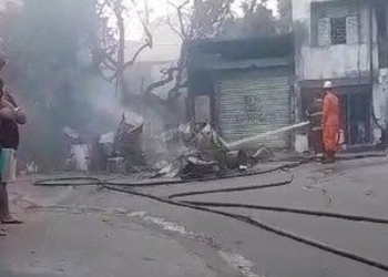 Incêndio destrói casa no bairro de Campinas de Brotas em Salvador