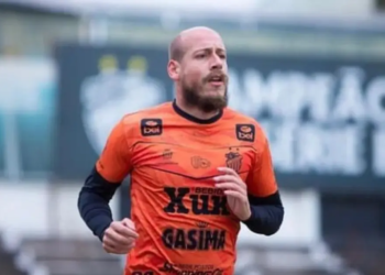 Santa Cruz tenta o retorno do volante Uillian Correia para a temporada de 2024: “Estamos esperançosos”