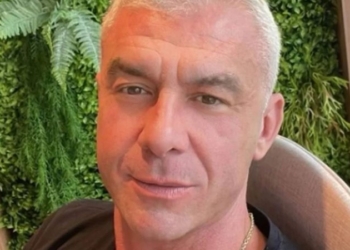 Justiça determina multa à emissora de TV após processo de Alexandre Correa