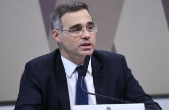 André Mendonça toma posse no cargo de ministro efetivo do TSE