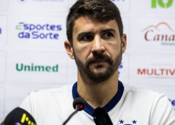 Everaldo vê empate amargo mesmo com reação tricolor: “Poderíamos ter feito mais”