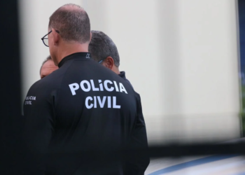 Garota de programa é presa por suspeita de extorquir homem que caiu do hotel em Pernambués