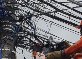 Incêndio em fios de internet deixa moradores de São Marcos sem energia