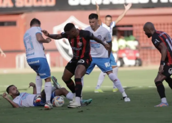 Vitória tem campanha idêntica ao Bahia no ano passado após 13 rodadas