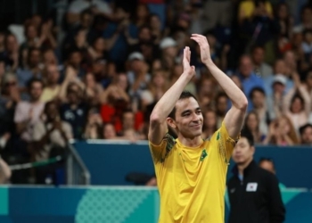 Hugo Calderano é derrotado por sueco e disputará o Bronze