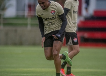 Sem Matheusinho, Vitória mantém preparação para duelo importante na Série A