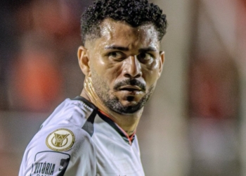 Presidente do Vitória fala sobre jogadores que devem deixar o clube