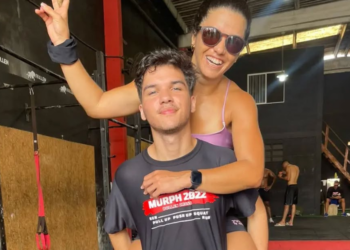 Estudante estava com a mãe quando foi baleado por engano em Feira de Santana