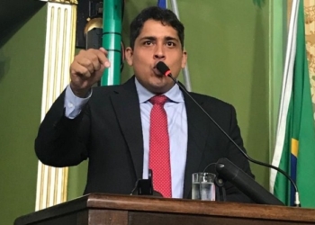 Sidninho assume presidência da CCJ após impasses com PP