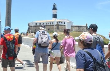 Turistas prolongam estadia na capital após a maratona de Carnaval
