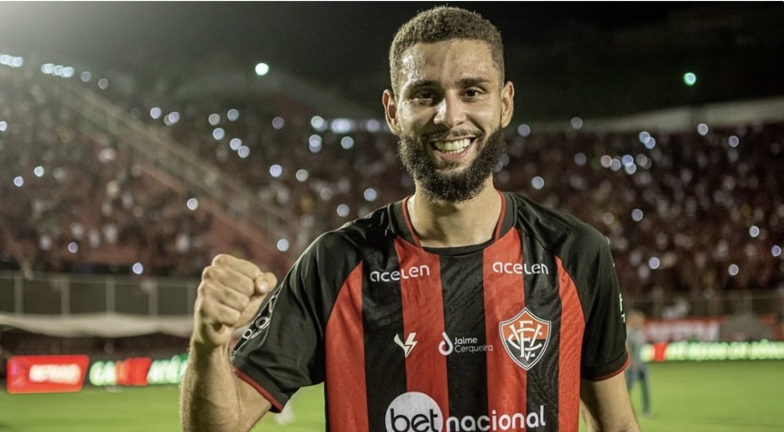 Movimento no mercado: Vitória tenta repatriar peça-chave da defesa