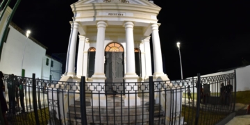 Praça General Labatut, em Pirajá, é entregue requalificada às vésperas do 2 de Julho em Salvador