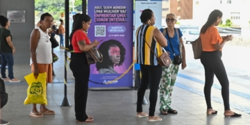 Salvador amplia acesso ao Botão Lilás em estações do BRT para atendimento a mulheres vítimas de violência