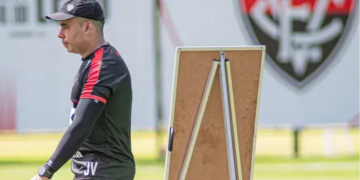 Vitória retoma treinamentos e inicia preparação para enfrentar o Corinthians